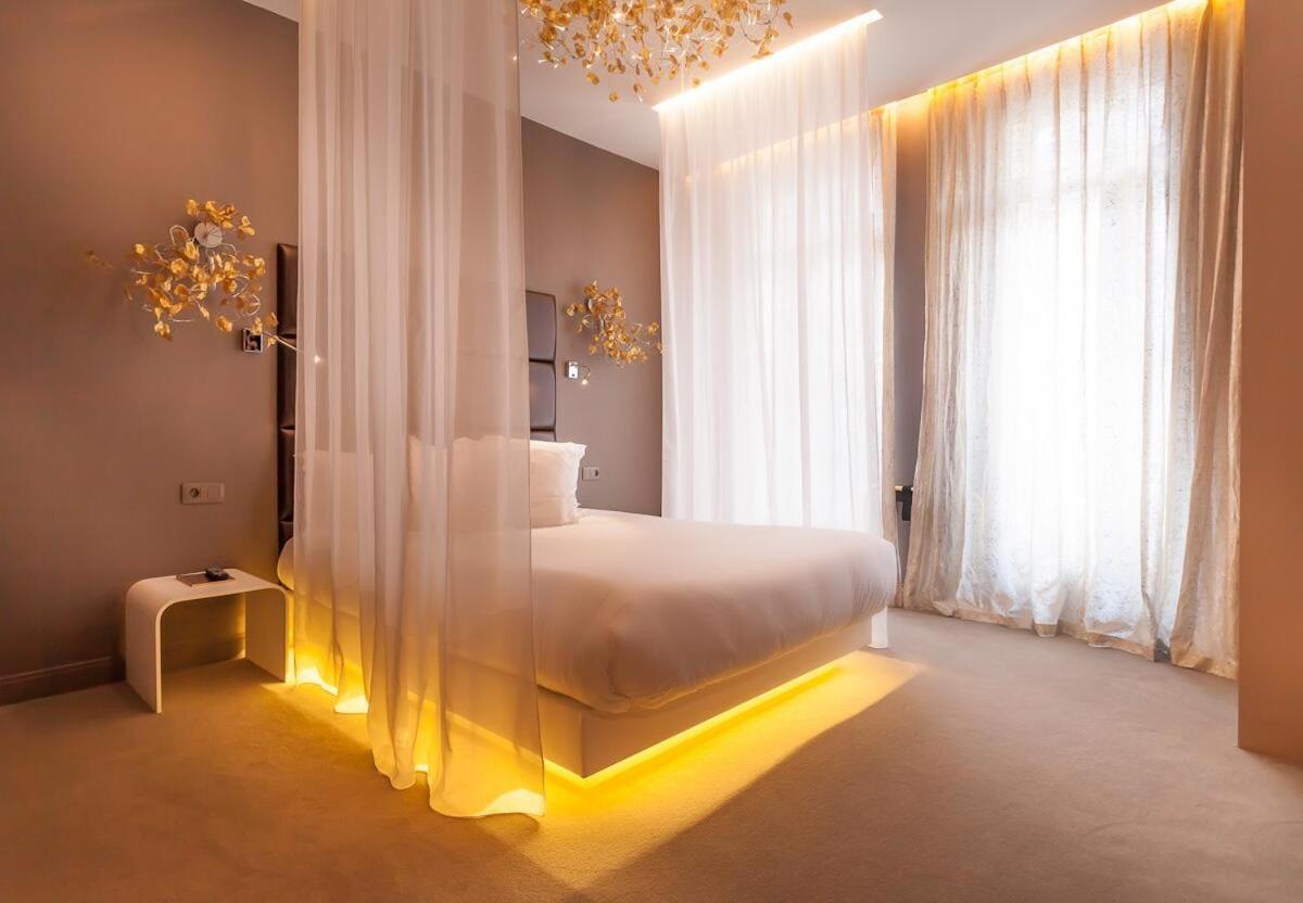 Legend Hotel Париж Екстер'єр фото